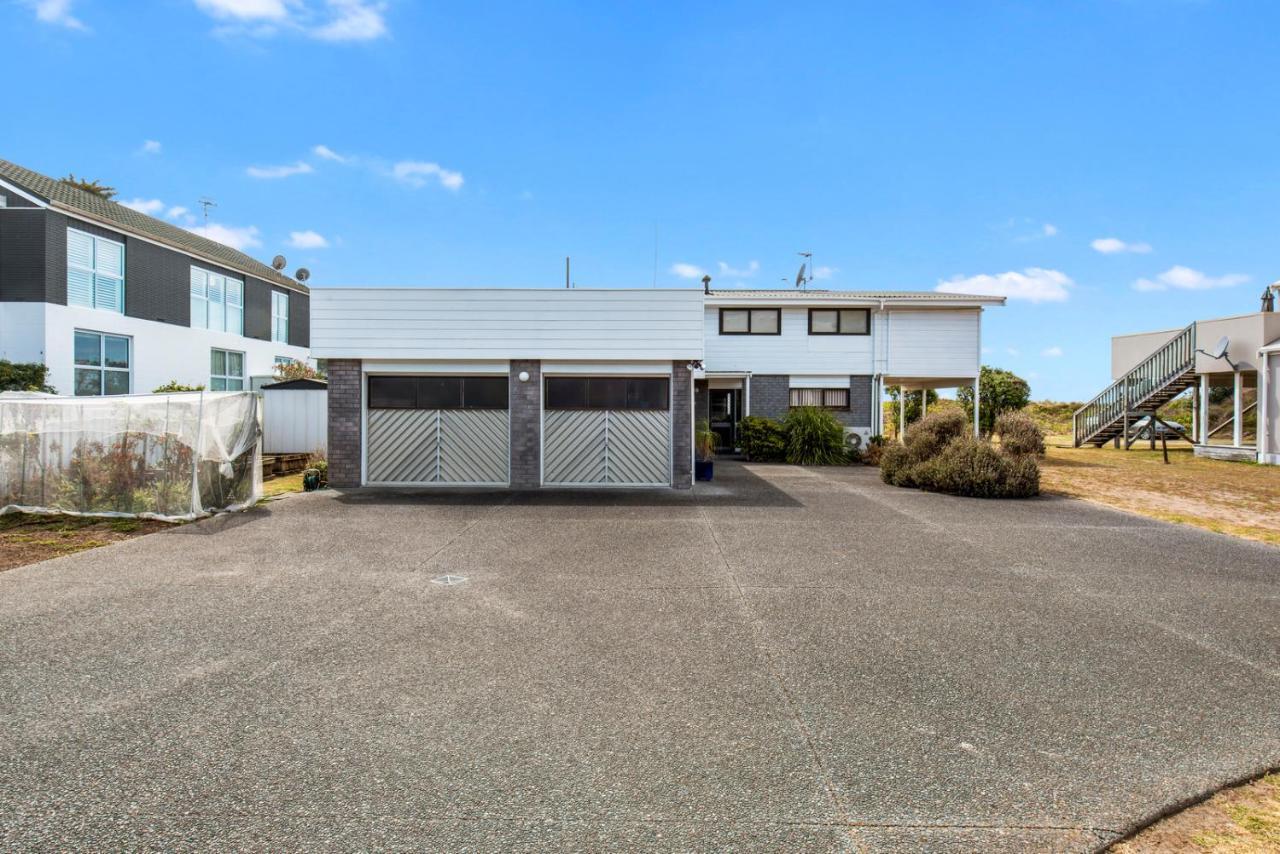 Oceanside Bach - Mount Maunganui Holiday Home Ngoại thất bức ảnh